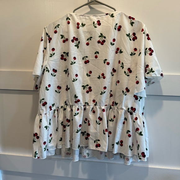 Chic Cherry Print Top - Picture 5 of 7